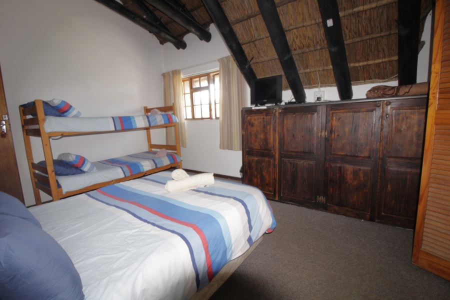 6 Bedroom Property for Sale in Ferreira Town Eastern Cape